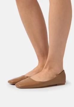 Square Toe Ballet - Ballerina'S - Tan