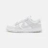 Nike Sportswear Dunk- Sneakers Laag - White/Photon Dust White