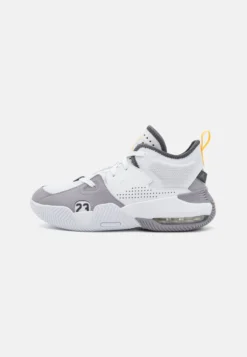 Jordan Stay Loyal 2 Unisex - Sneakers Hoog - White/Topaz Gold/Cement Grey/Anthracite